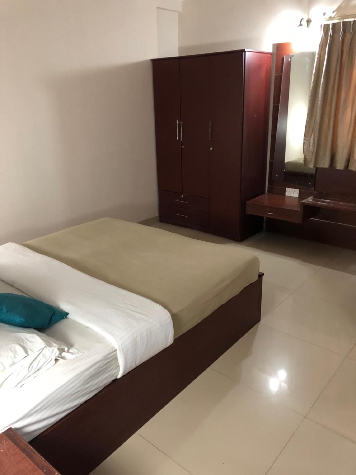 Aston Service Apartment 벵갈루루 외부 사진